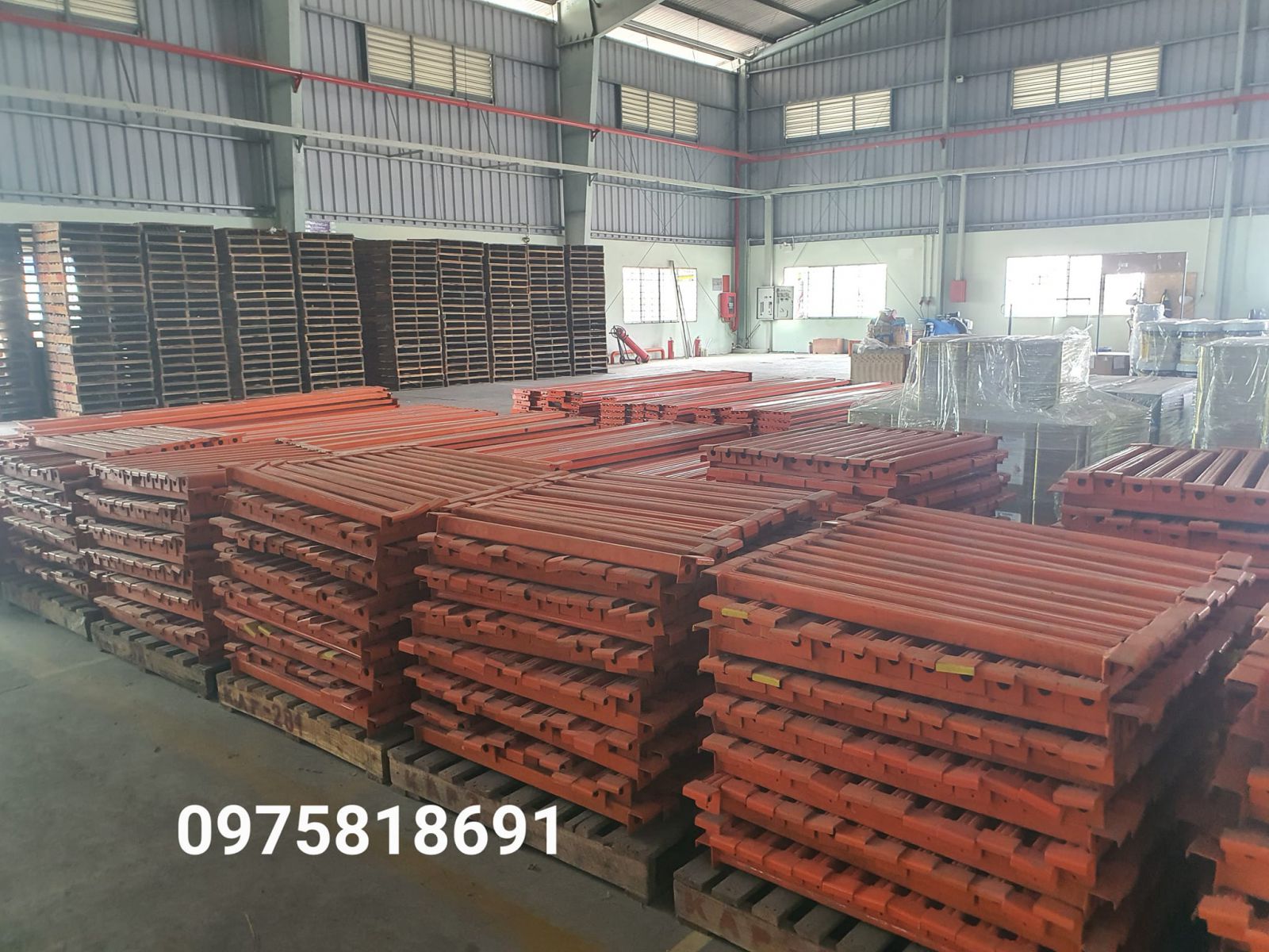 mua bán kệ kho hàng cũ