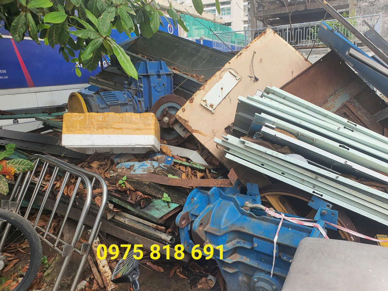 phế liệu chơn thành
