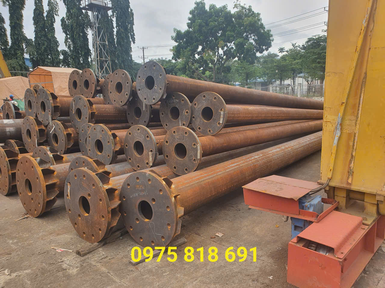 phế liệu tại cát lại