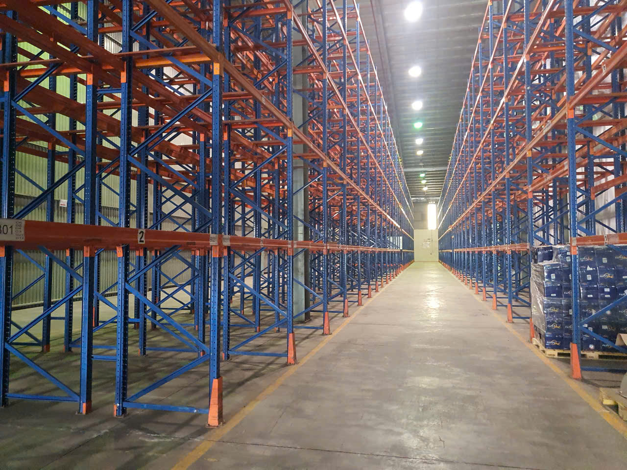 thanh lý kệ công nghiệp cũ 