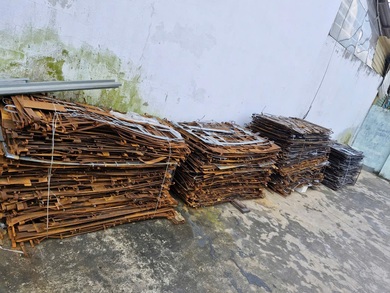 thu mua sat phe lieu bình thuan